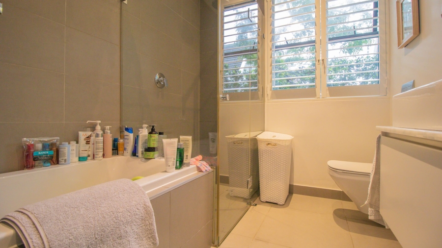 To Let 2 Bedroom Property for Rent in Fresnaye Western Cape